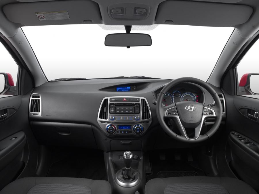  Hyundai i20 5-Door 2012 года  (ZA) (фото 7 из 14)